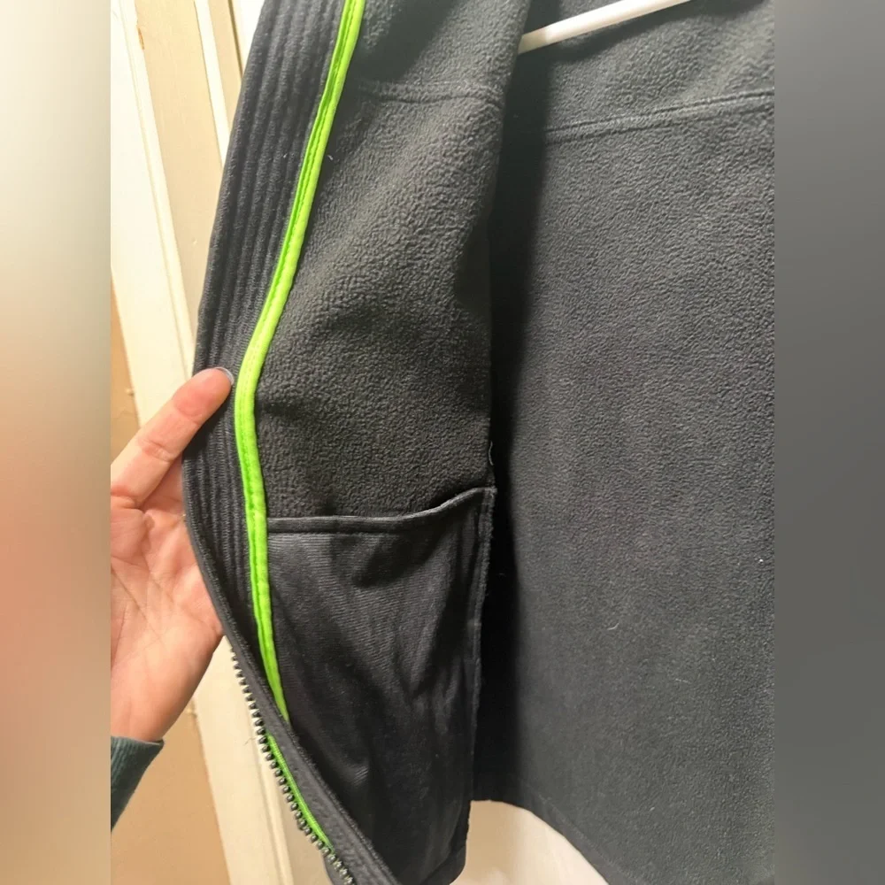 ZeroXposur Black Jacket with Neon Green Highlights 8 Boys  0135